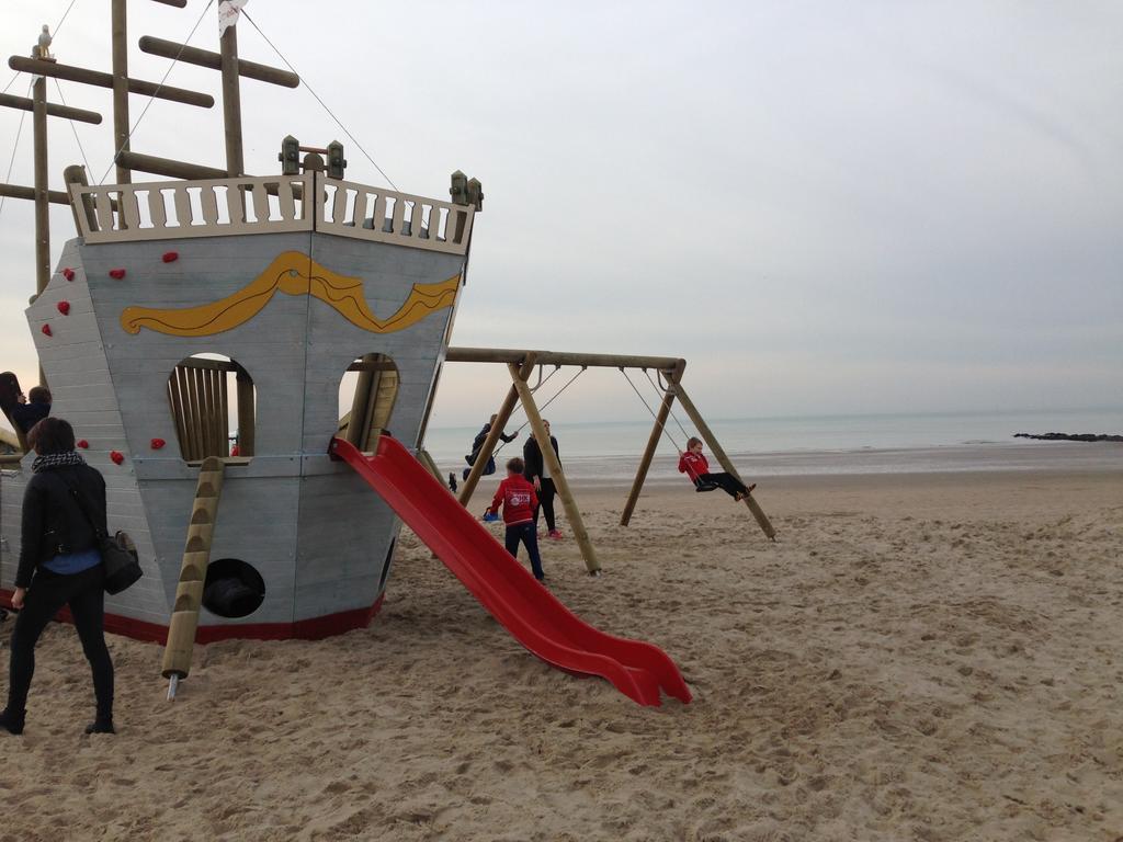 Appartement Zeezicht Ostend Luaran gambar